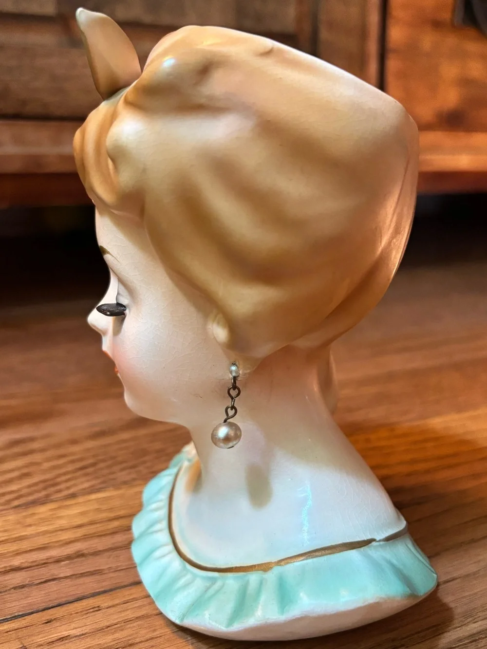 Inarco 1962 Vintage Ceramic Lady Head Vase in Mint and Cream E 779